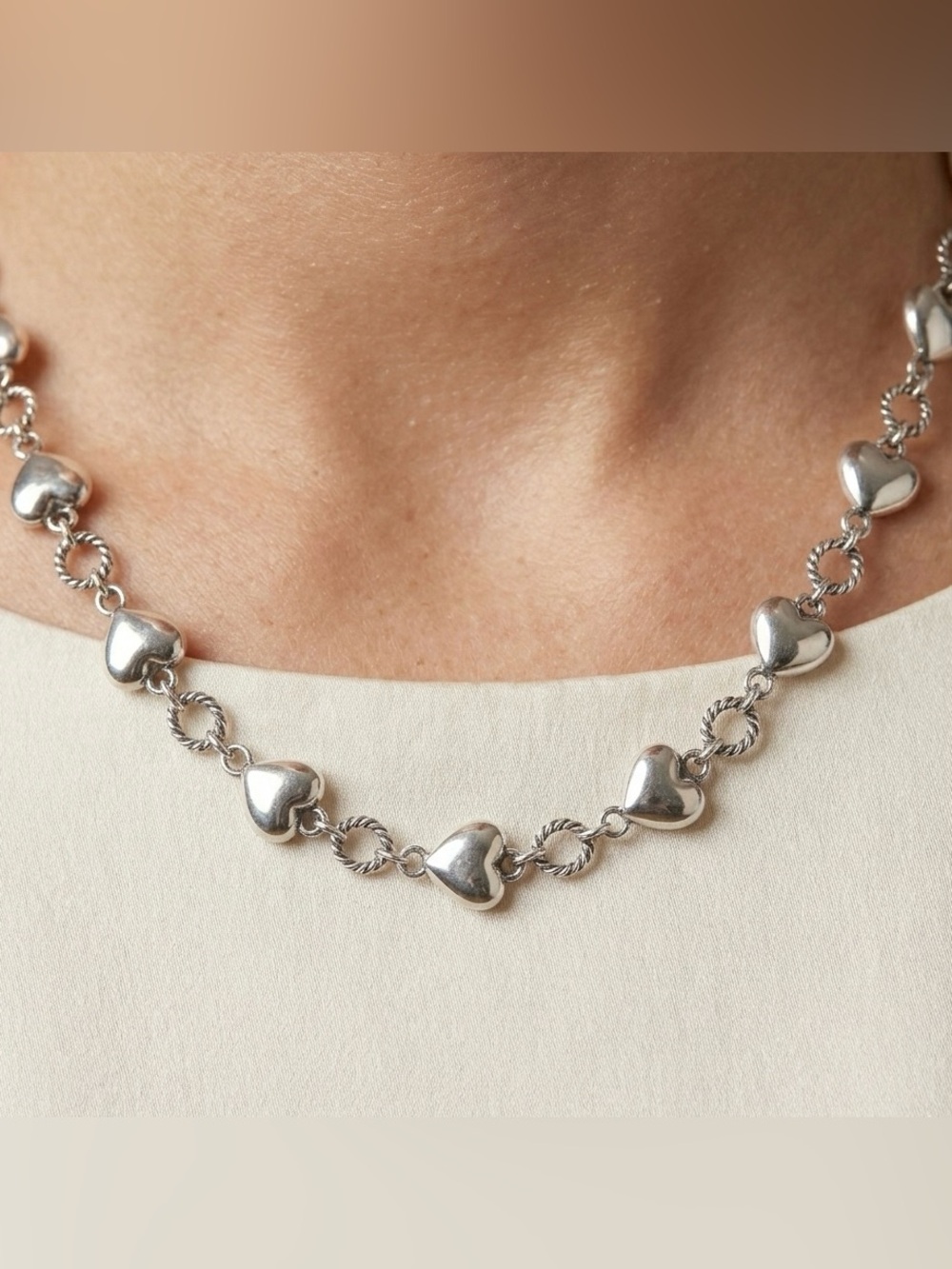 Silver Heart Link Necklace - Silver